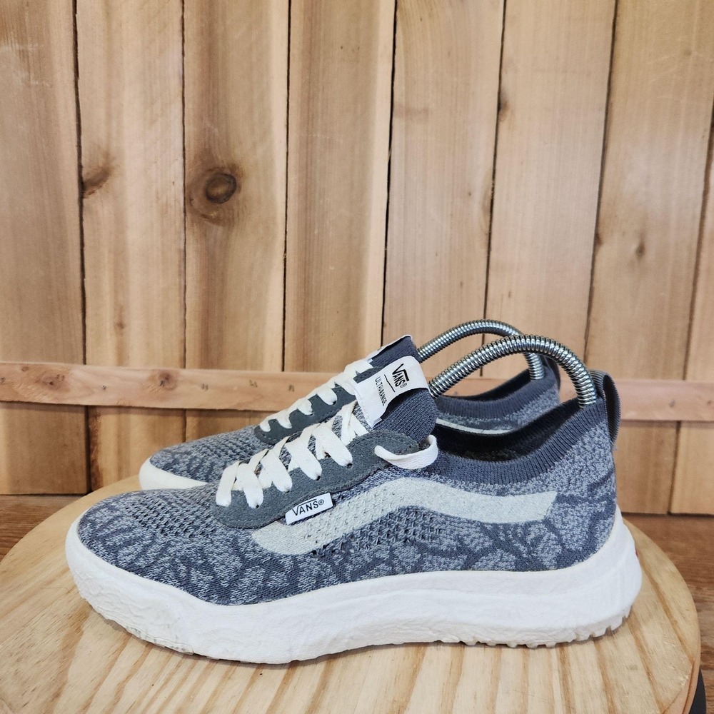 Vans UltraRange VR3 Shoes Womens 8 Gray Knit Mesh Walking Athletic Sneakers